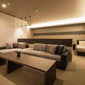 Aparthotel Grand Base Hakata Station, Fukuoka (Fukuoka)